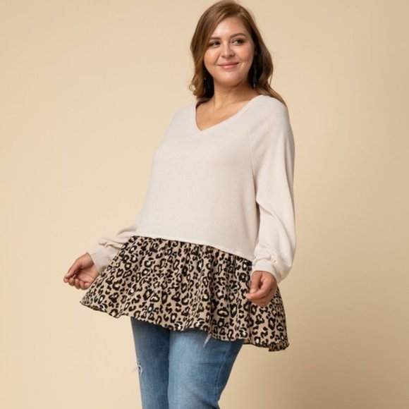 V-Neck Leopard Peplum Top NWT - Picture 4 of 4